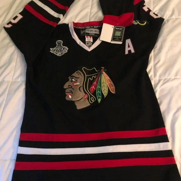 Reebok Shirts 25 Stanley Cup Champions Chicago Blackhawks